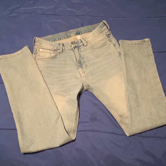 Weekday Easy Regular Straight Light Wash Blue Jeans (28x30) NWOT - Picture 1 of 11